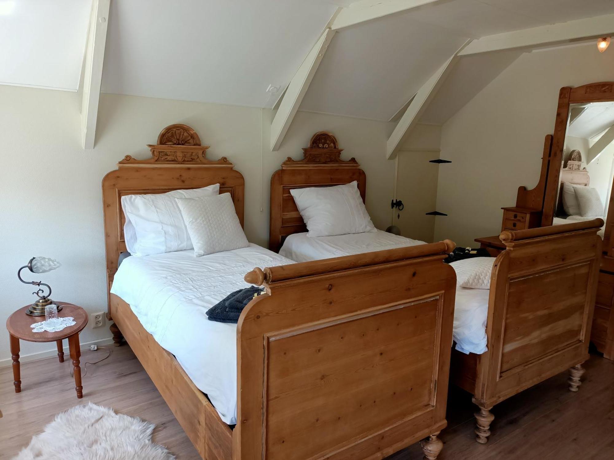Bed and Breakfast Bij De Friesche Poort Буртанье Номер фото