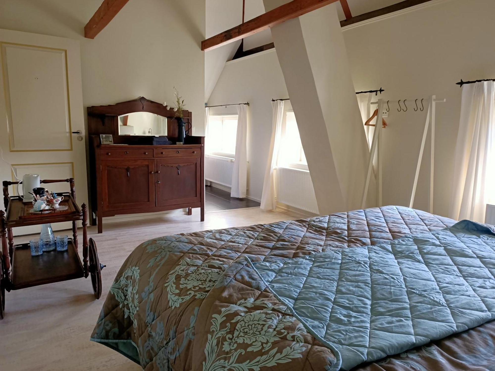 Bed and Breakfast Bij De Friesche Poort Буртанье Номер фото