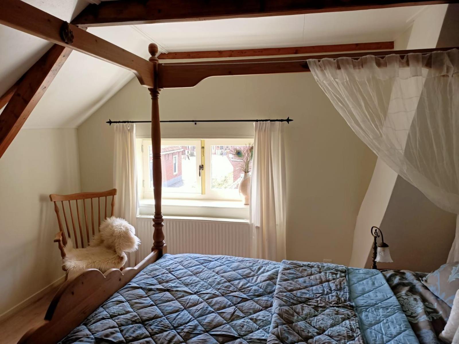 Bed and Breakfast Bij De Friesche Poort Буртанье Номер фото